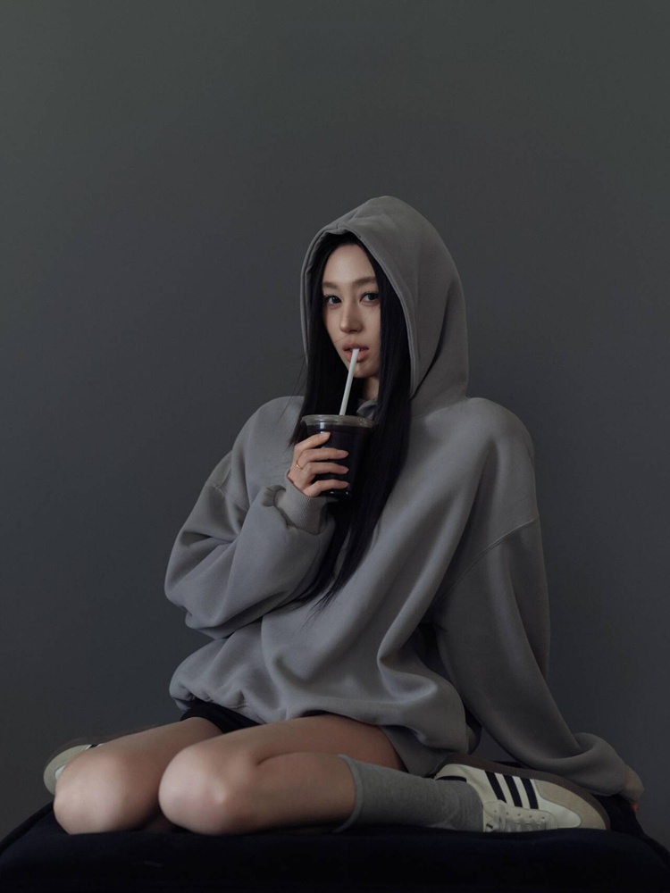 Gray Mood Portrait Theme Photo – Ethnic Fashion Studio recenzja i cena