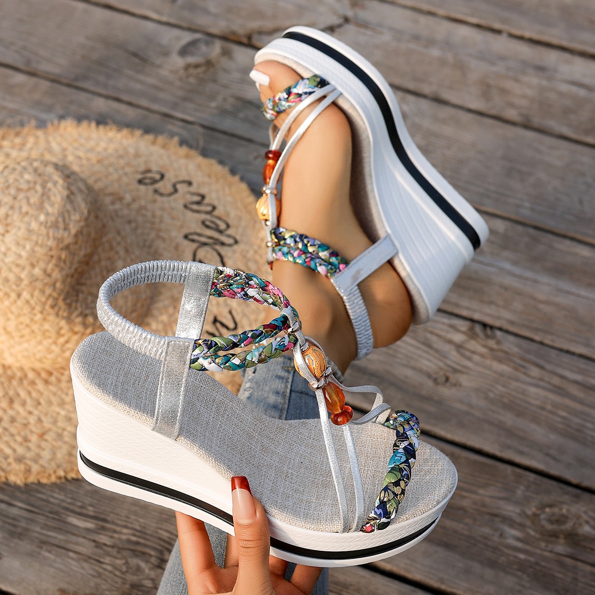 Women's Ethnic Chunky Platform – Ethnic Fashion Trends 2026 recenzja i cena