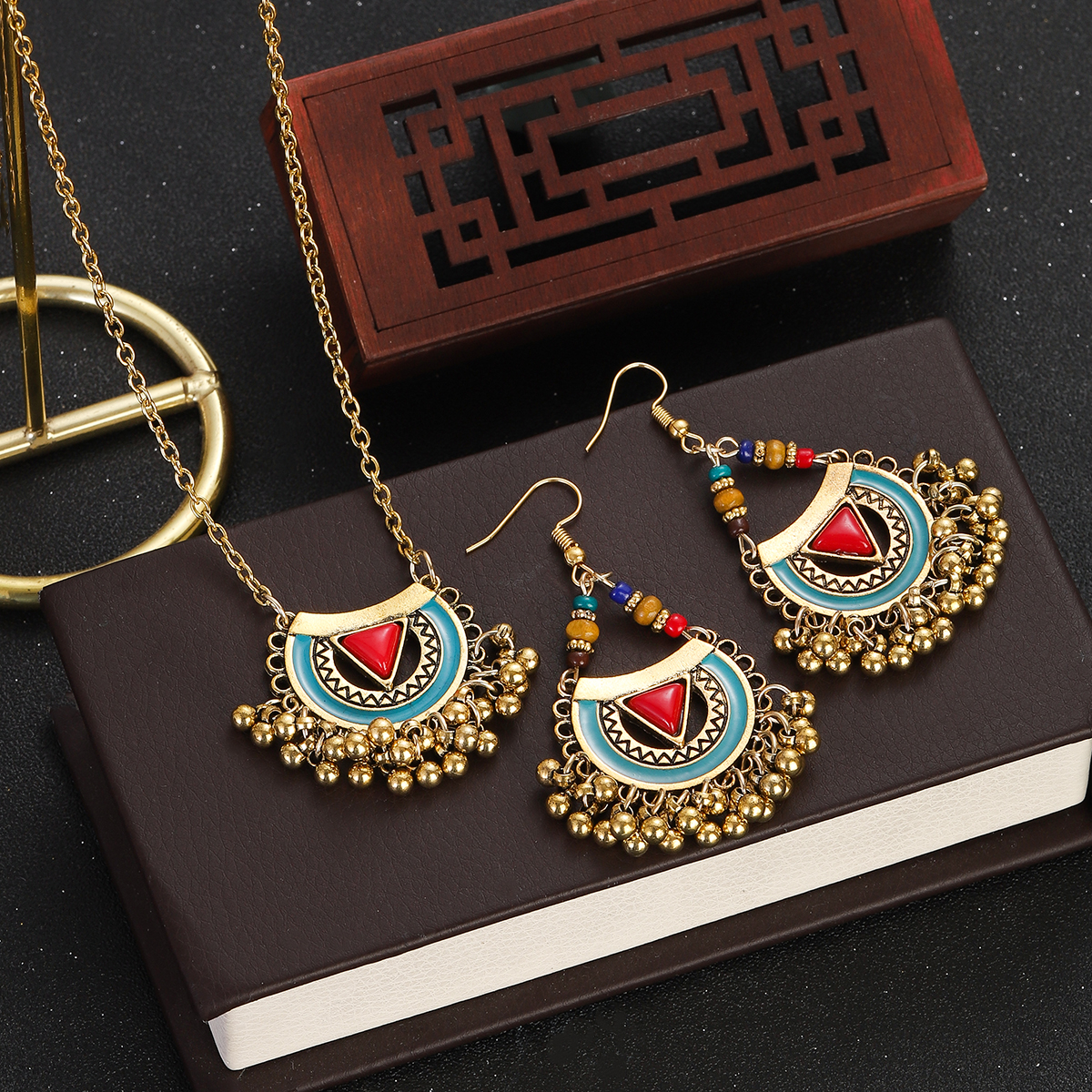 Ethnic Red Stone Necklace Earr – Ethnic Fashion Trends 2026 recenzja i cena